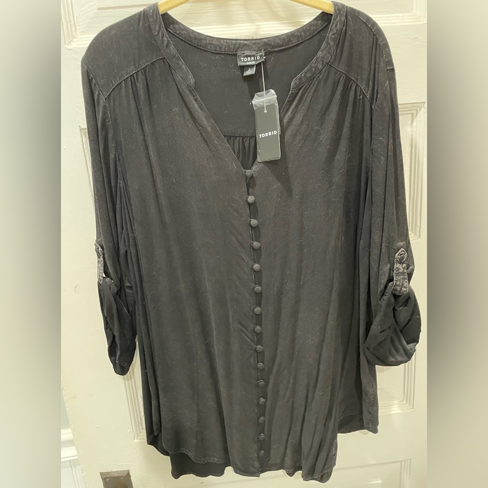 Torrid Black Harper Blouse, size 2, NWT